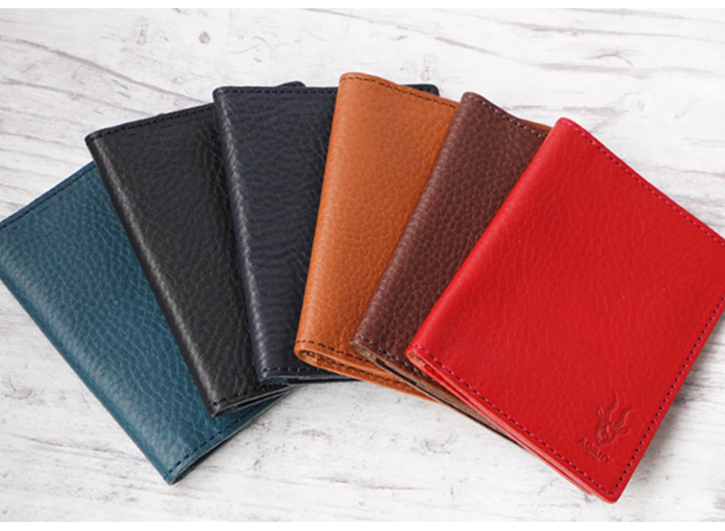 落着いた色合いの6カラー