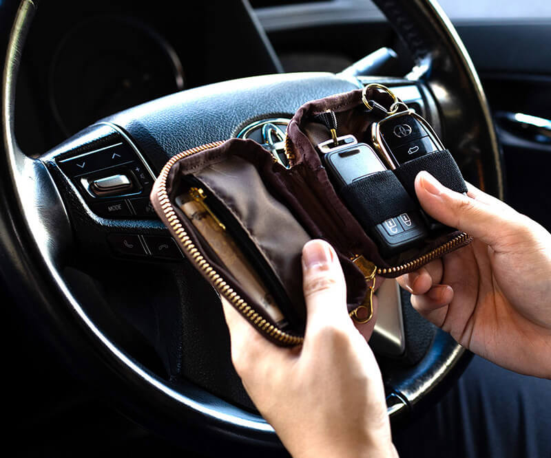 スマートキーが2本収納できるキーケース 『ドゥーブル』(全6色)