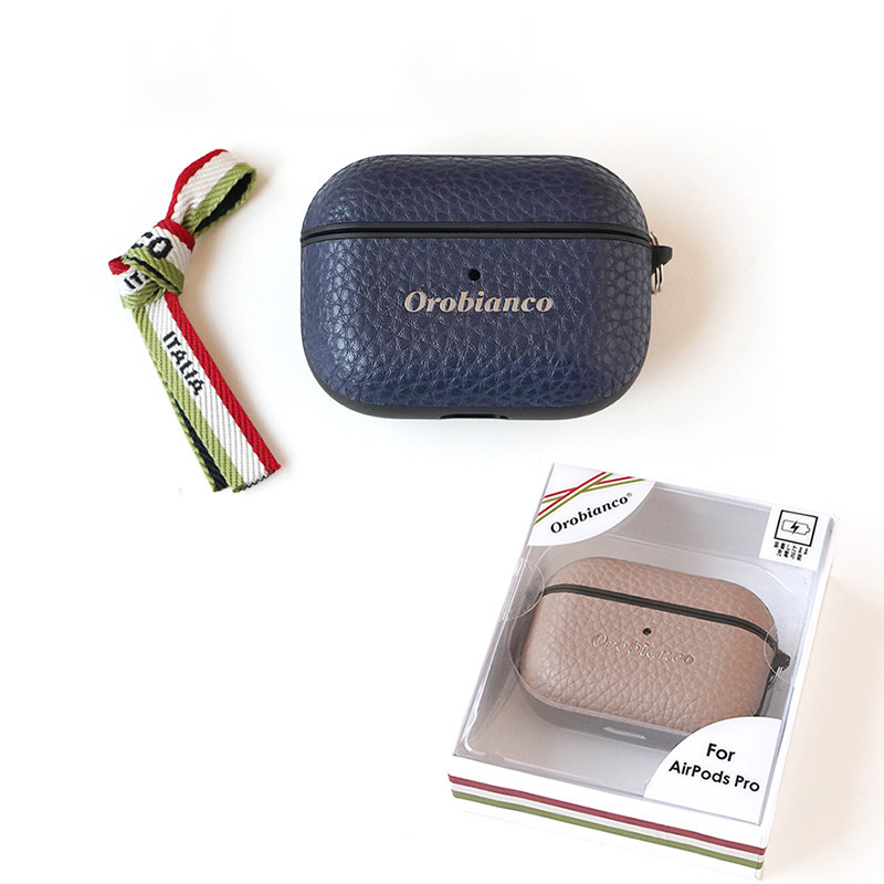 正規品を示すトリコロールリボンが付属されています。専用パッケージに入れてお届けしますのでギフトアイテムとしても安心してご購入頂けます。