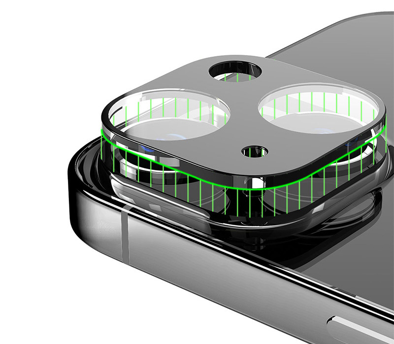 カメラおよびフラッシュの部分までカバー