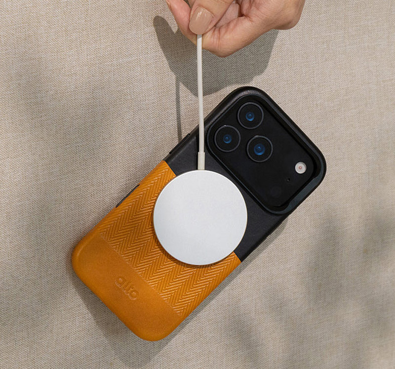 充電もアクセサリーも、スマートに