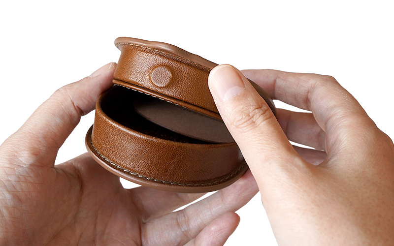 マグネット内蔵で安心