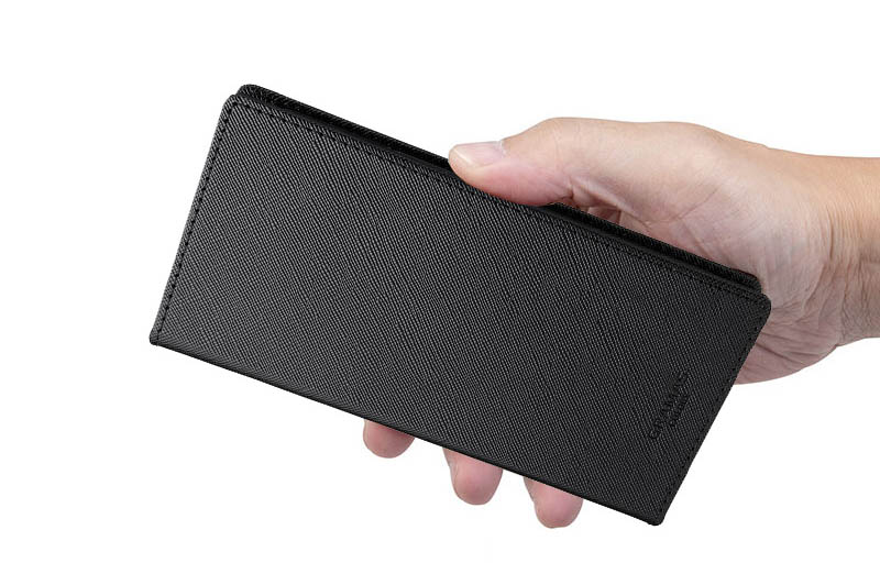 『G-FOLIO サフィアーノPUレザー フォリオケース』はマグネットフラップ機能付き