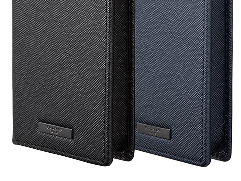 「サフィアーノ調」 PUレザーを使用