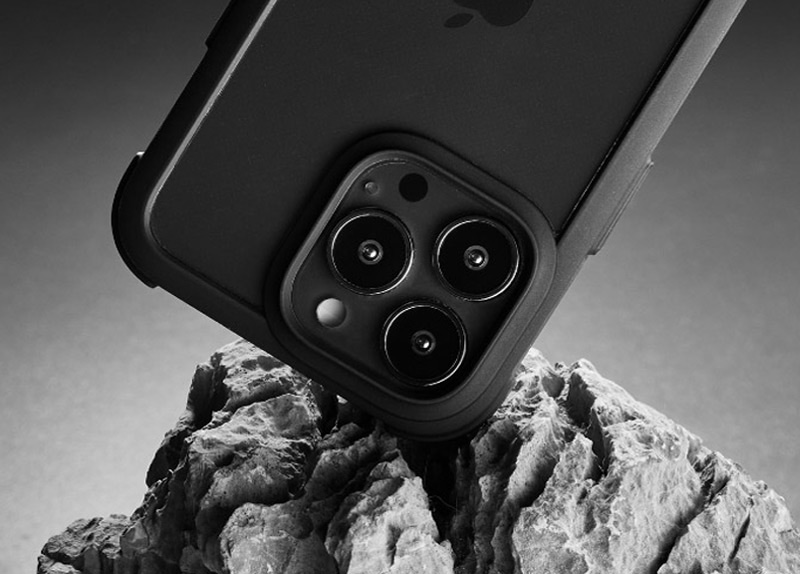 洗練されたデザイン・ミリタリーグレードの保護性能