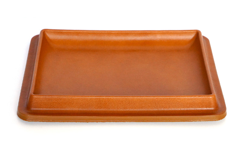 素材の特性を最大限に生かしたレザートレーLサイズ