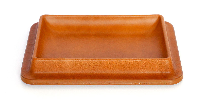 伝統的技法と現代の技術の融合したレザートレーSサイズ