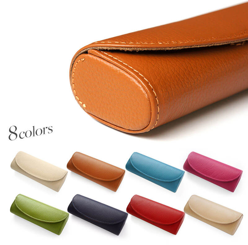 鮮やかな発色とシボ感が特徴のメガネケース