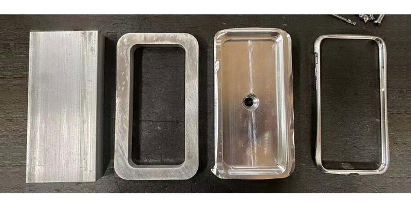 アルミの塊から削り出し