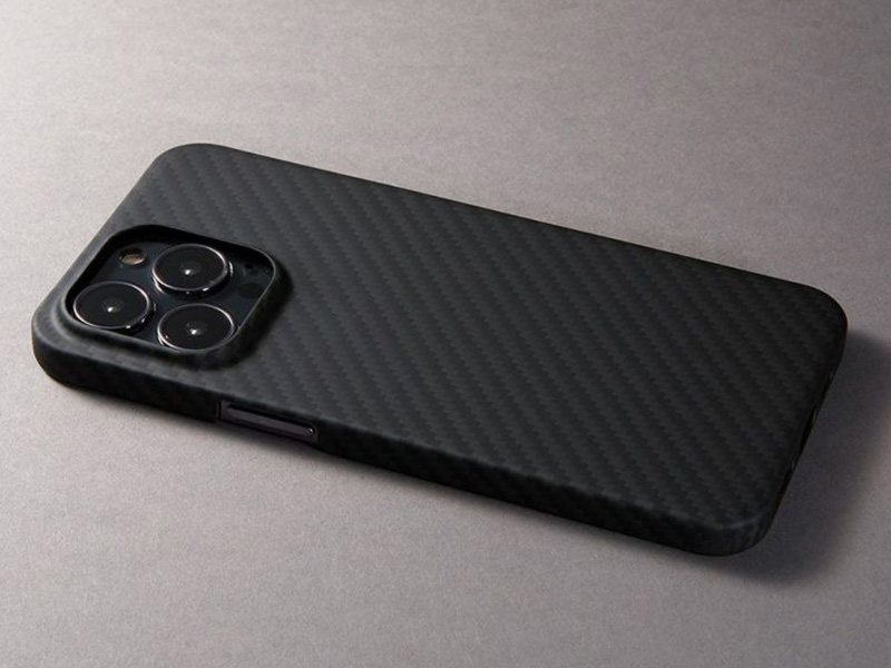 Ultra Slim & Light Case DURO のケース外側