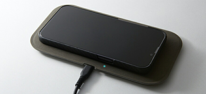 Ultra Slim & Light Case DURO はワイヤレス充電対応
