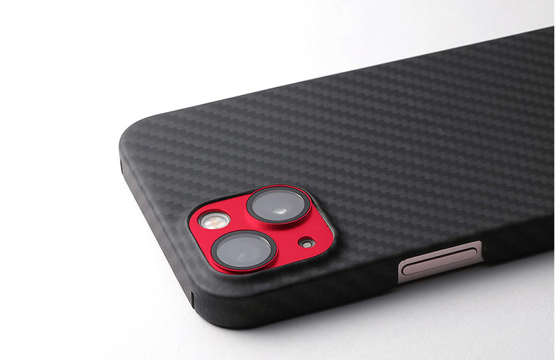 iPhone 13シリーズのカメラユニットをしっかり守るプロテクター