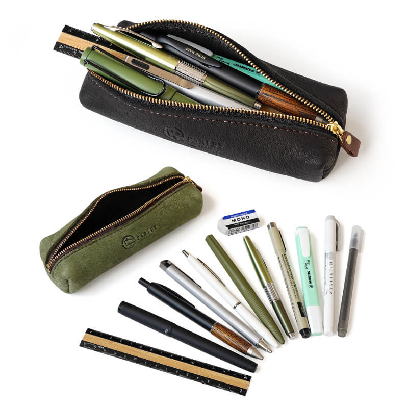 ペンが約10～15本程度収納可能です