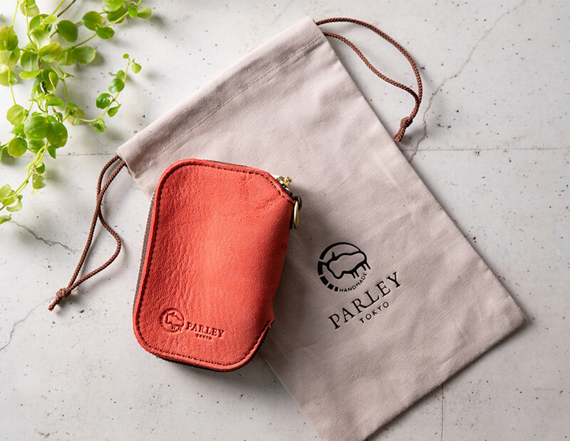 こちらの商品は、PARLEY専用巾着の化粧袋にお入れしてお届けいたします。プレゼントとしてもオススメです。