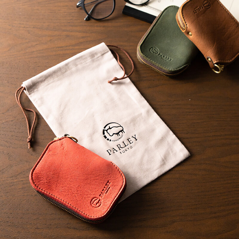 こちらの商品は、PARLEY専用巾着の化粧袋にお入れしてお届けいたします。プレゼントとしてもオススメです。