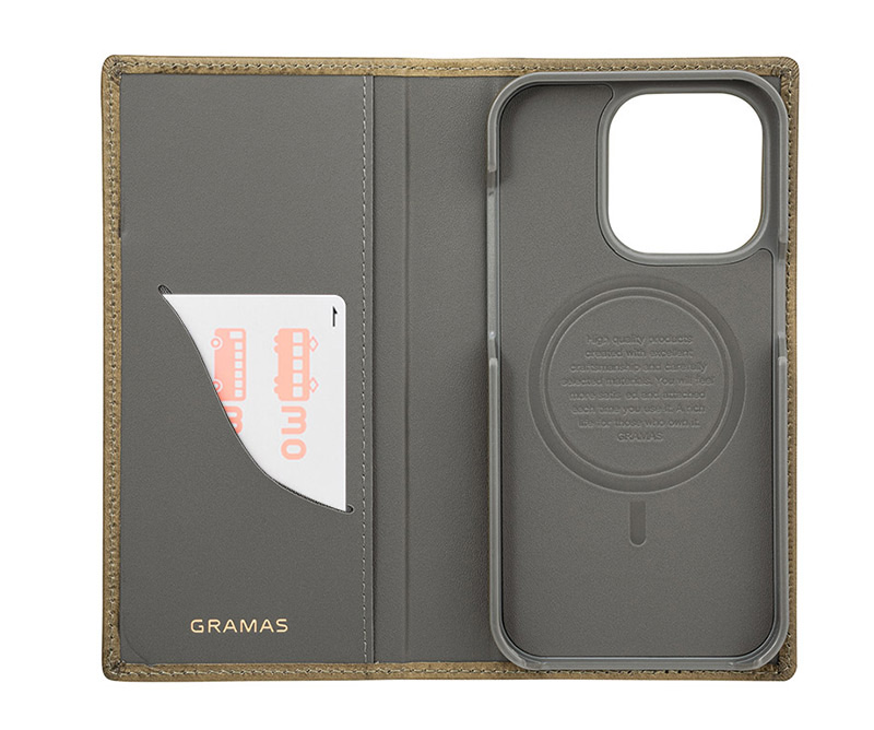 便利なカード収納付き。収納物が落下しない“RIPPLE Plus”を採用