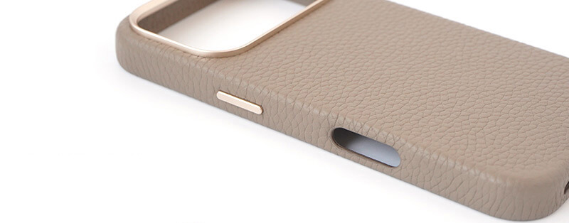 カメラコントロール部分は開口しています。