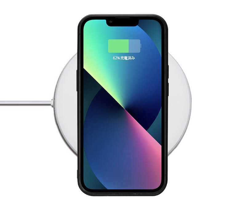 ワイヤレス充電・ケーブル充電両方対応。ケースをつけたままQi（チー）対応ワイヤレス充電とケーブル充電が可能です。