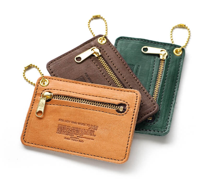 しっとりと柔らかい馬革を使用しています。