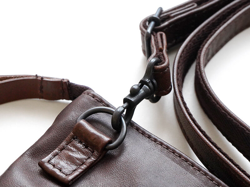 付け外しのできるショルダーベルト