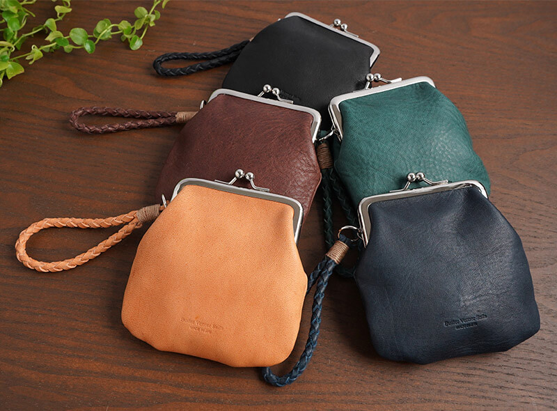 素朴で優しい風合いの小銭入れ