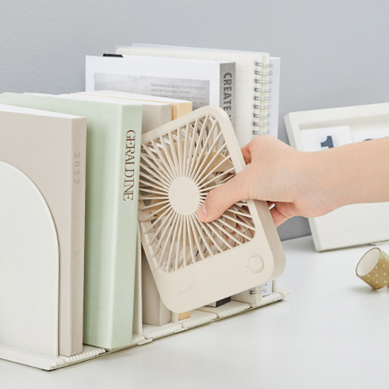 持ち運びや収納に便利