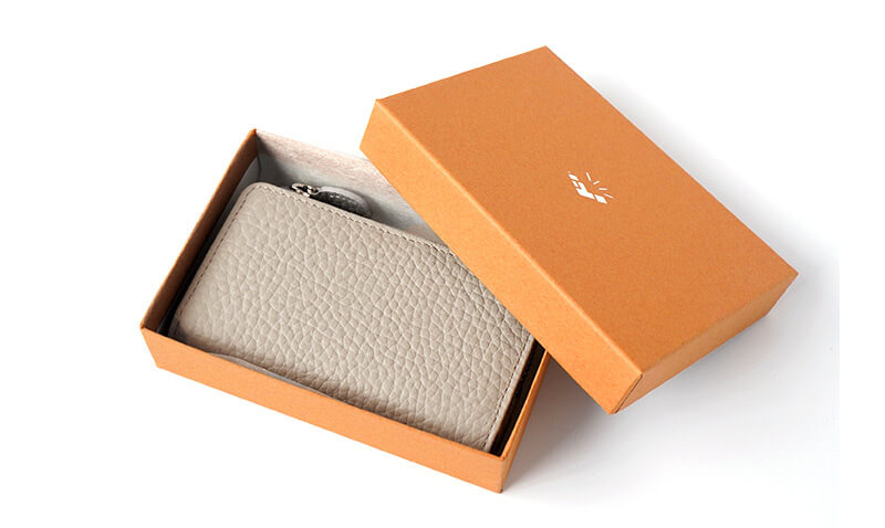 形状に合ったお洒落な専用ボックスに入れてお届けします。プレゼントとしても最適です。