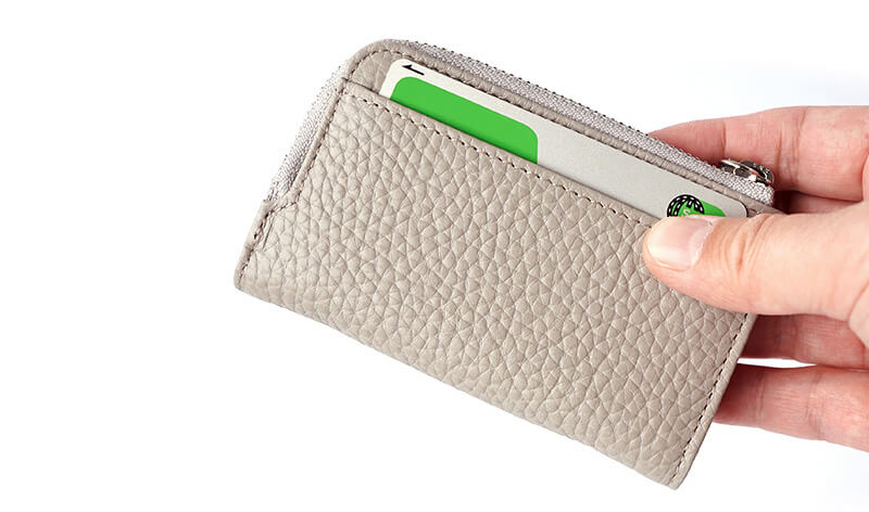 背面のカードポケット