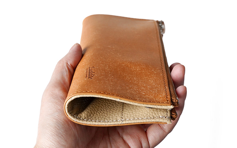 持ち運び用のペンケースとして