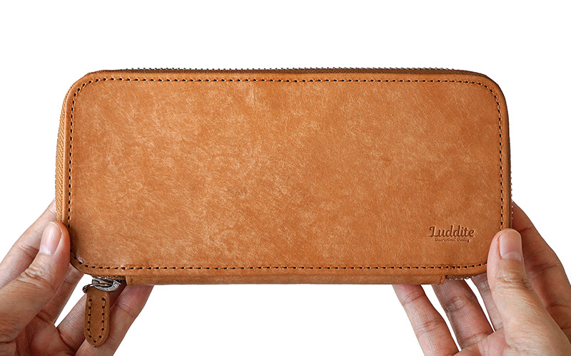 シンプルかつお洒落なペンケース