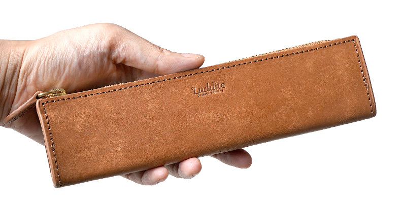 シンプルかつお洒落なペンケース