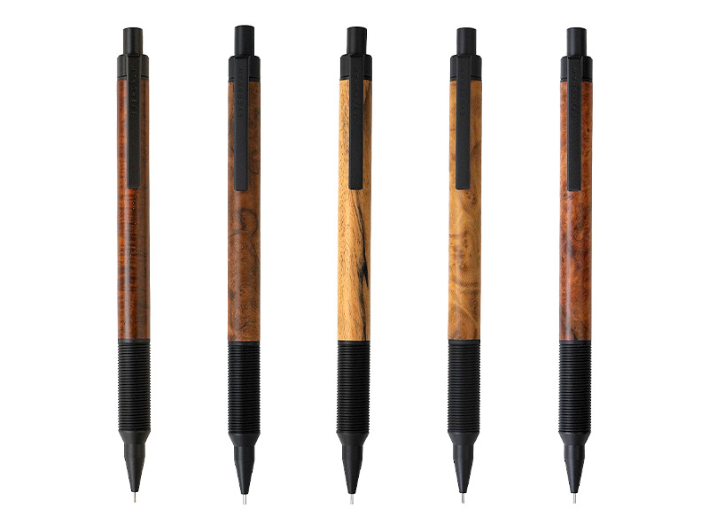 木と真鍮の融合が美しいシャープペンシル