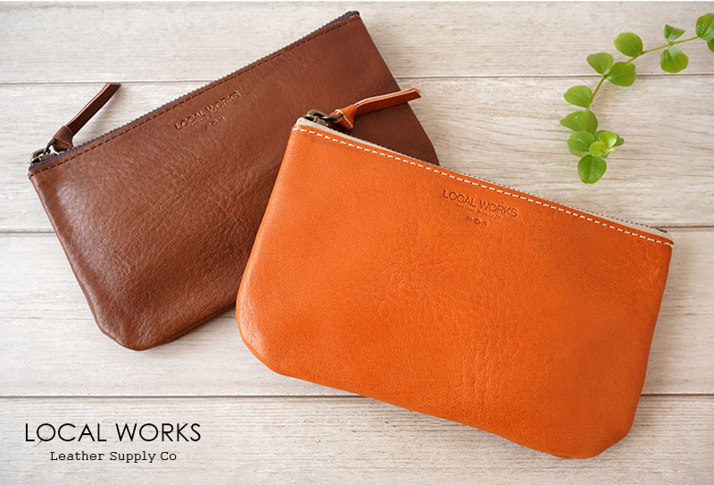 じっくり丁寧に鞣された革を、日本の職人がひとつひとつ丹精込めて仕上げた、Made in Japanの製品です。