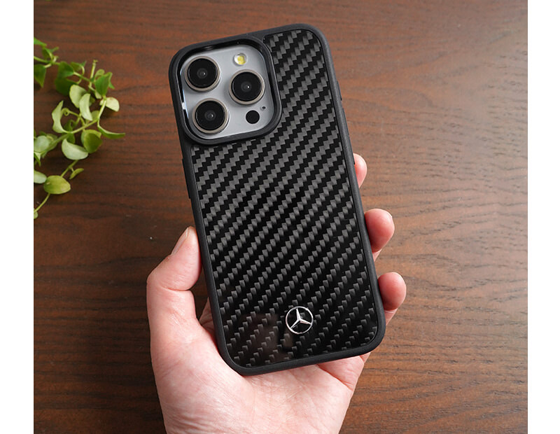 カーボン＋メタルエンブレム