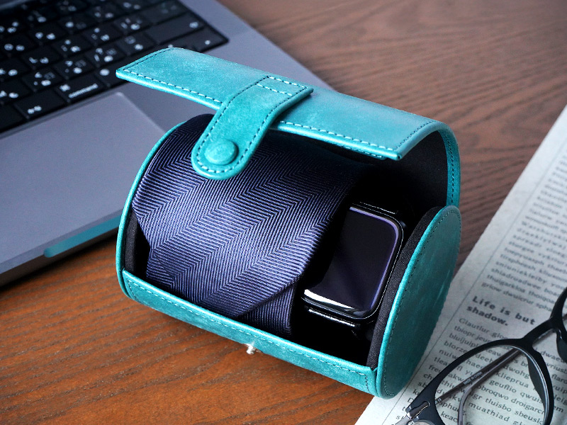 腕時計も一緒に