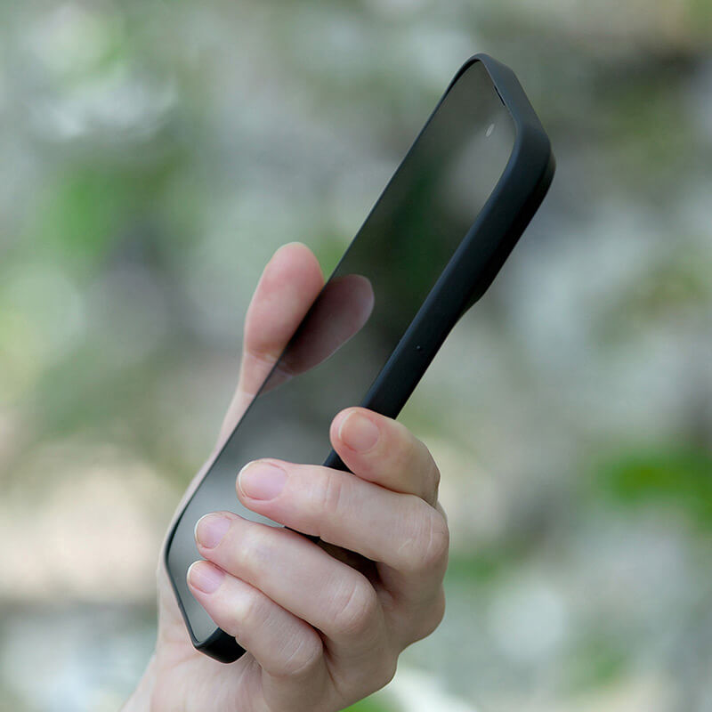 手に吸い付くような 持ちやすさ