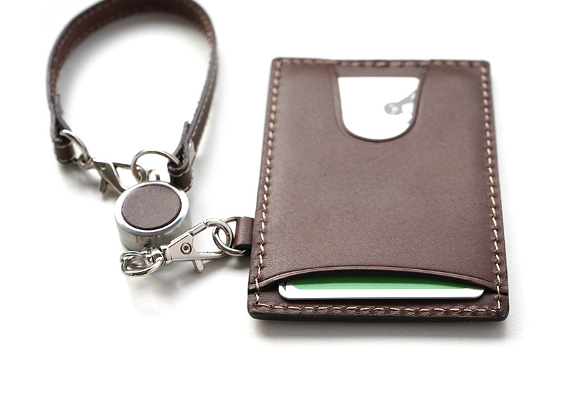 カードポケット付きパスケース