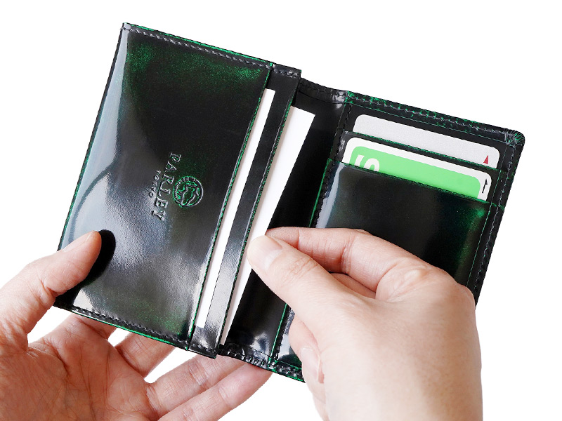 豊富なポケット