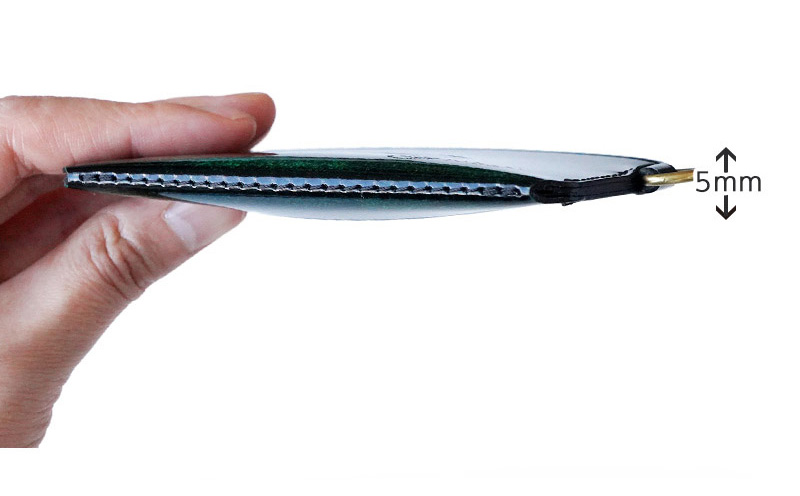 厚さ約5ミリの超薄型設計