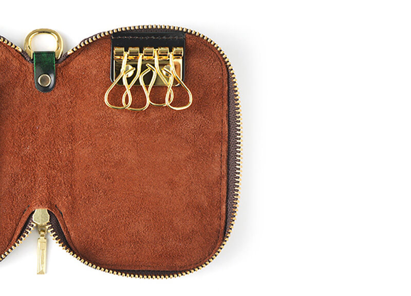 鍵やスマートキーが外れ にくい4連キーフック。