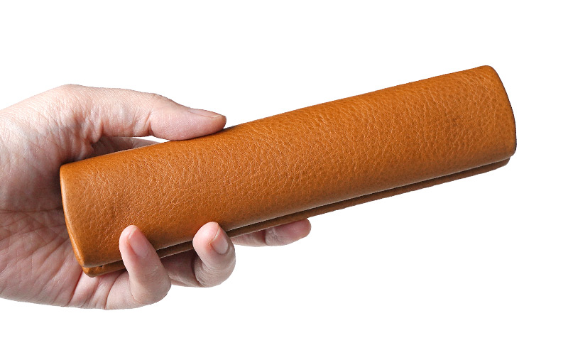 ミネルバボックスレザーを使用したペンケース