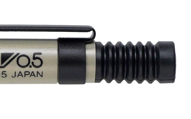 ノック時の感触がよい大型ラバーノック