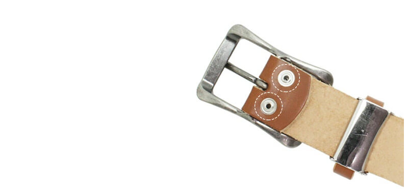 バックル着脱が簡単にできるスナップボタン式。お好みのバックルに付替えが可能です