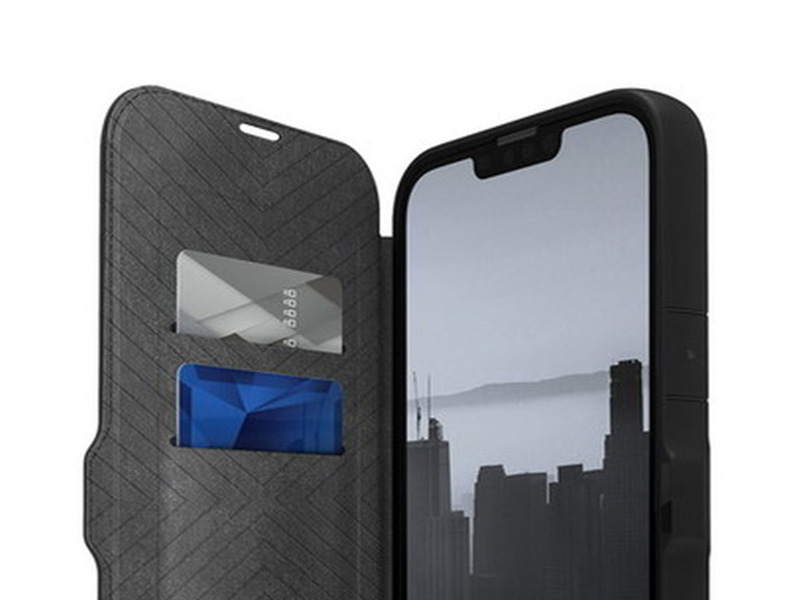 フリップ内側には便利なカード収納ポケット付き