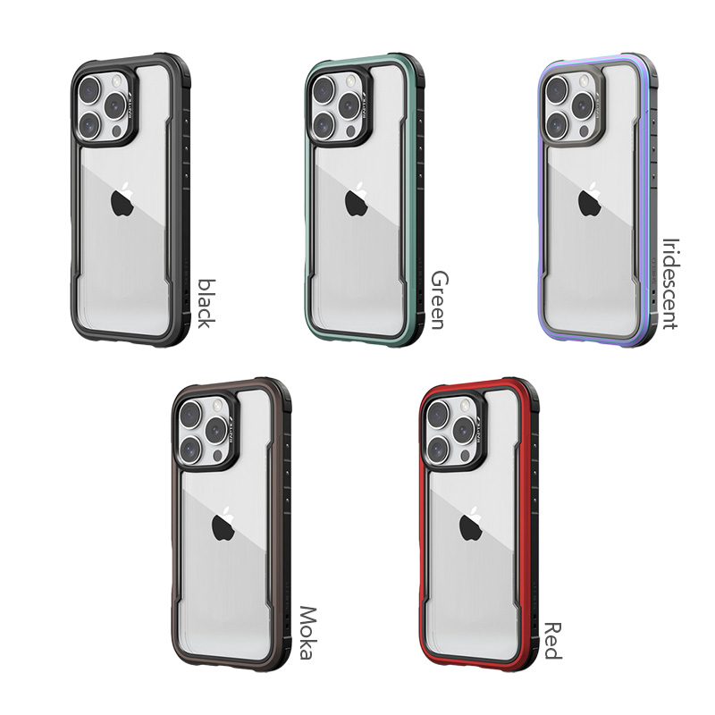 ケース装着時、背面は本体色が透けて見えます。