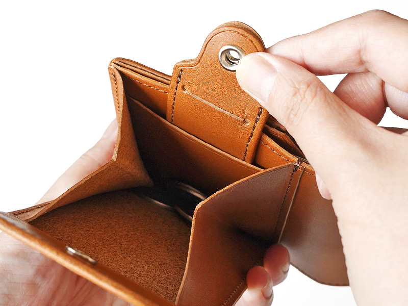 隠しポケットにも収納