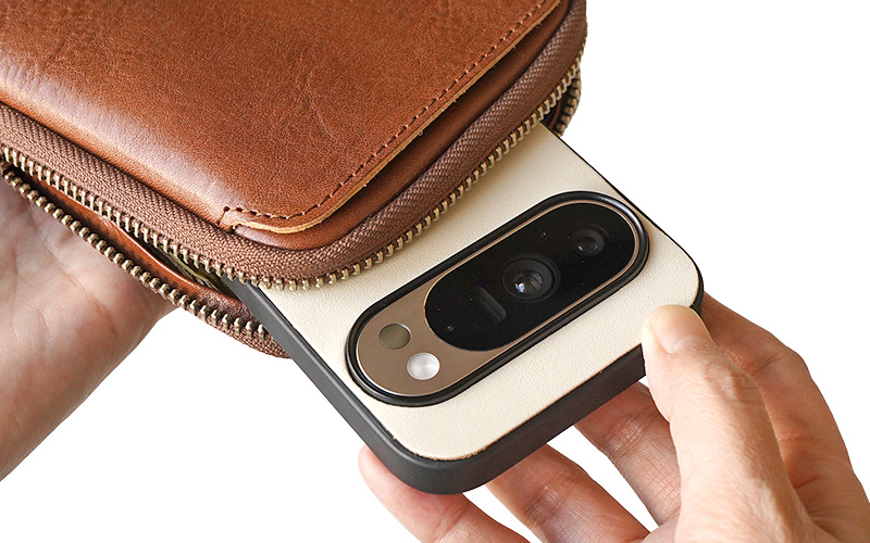 マルチに使えるメインポケット