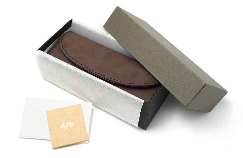 専用の化粧箱に入れてお届け