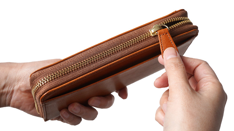 人気のラウンドファスナータイプ