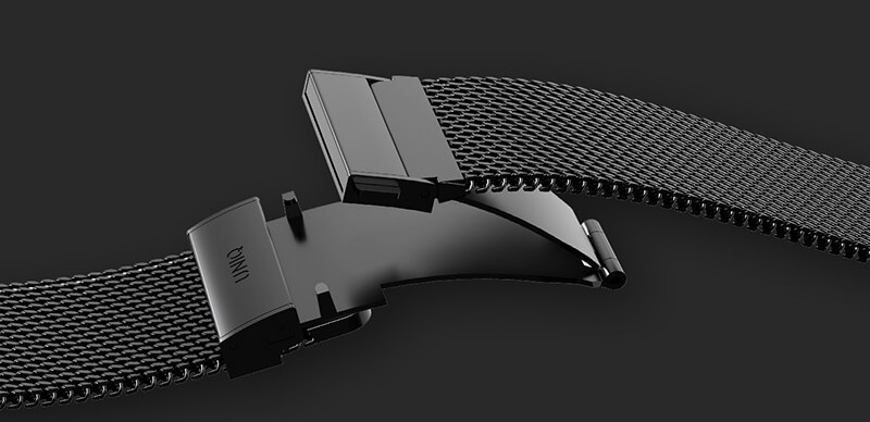 上品な印象を引き立てるフォールディングバックル